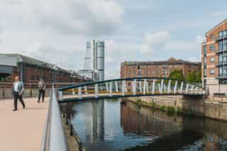 The rive Aire and David Oluwale bridge.