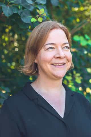 Headshot photo of Anna Couch