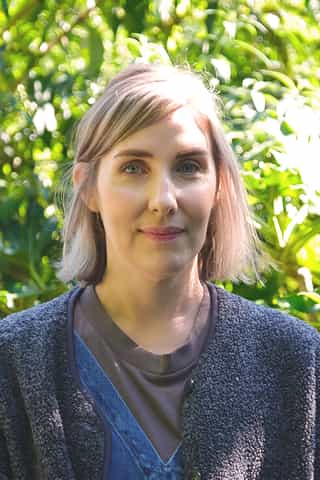 Headshot photo of Kirsty Parsons