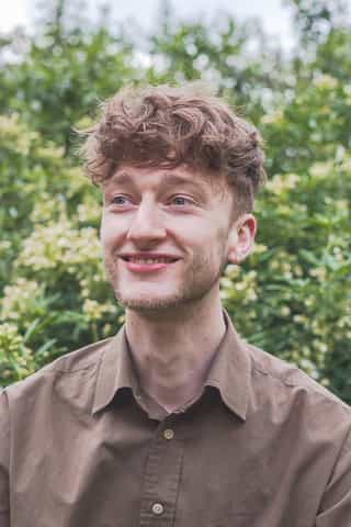 Headshot photo of Luke Fawcett