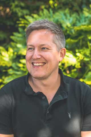 Headshot photo of Rob Moore